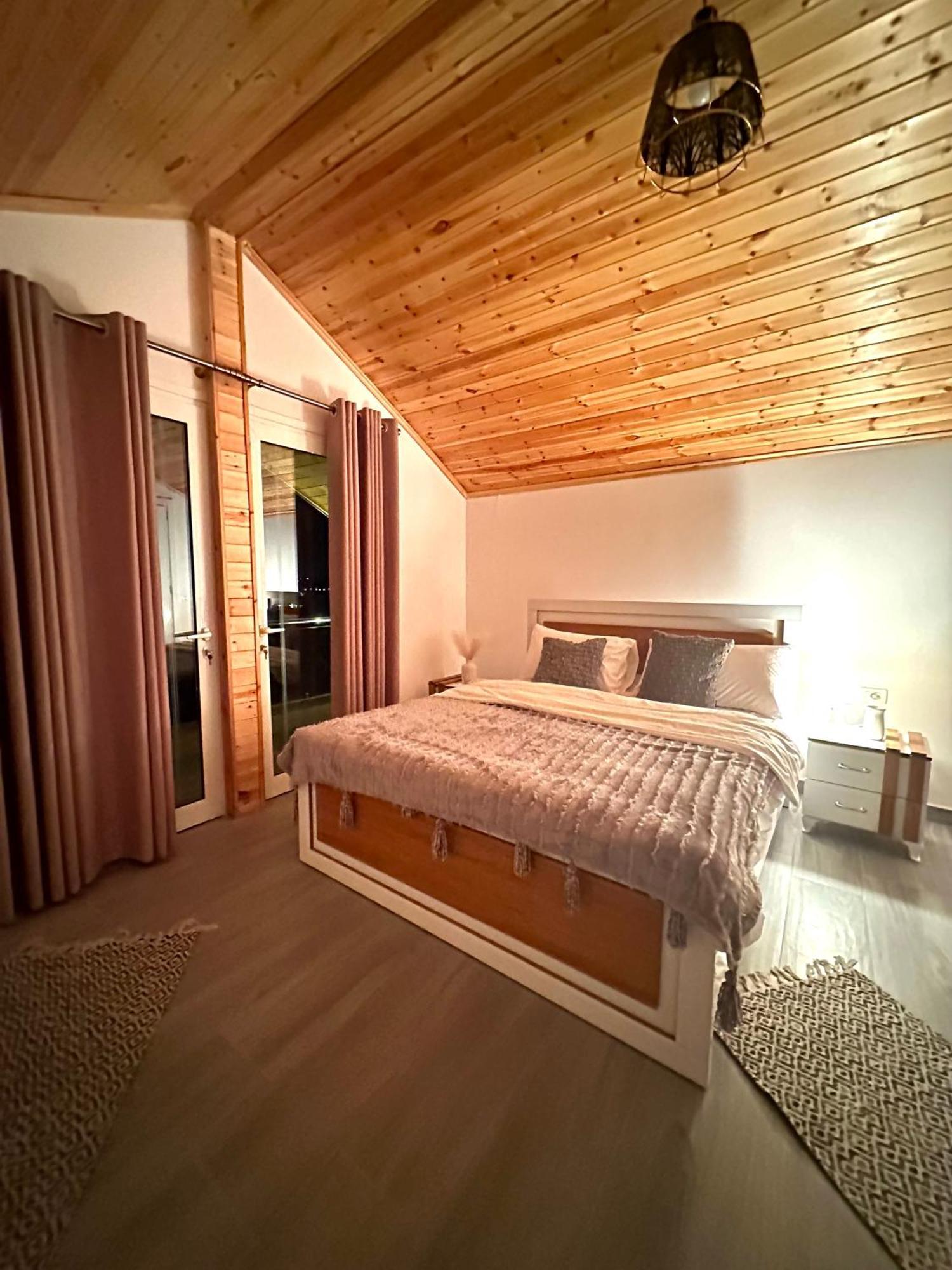 Guest House Rean Berat Eksteriør bilde